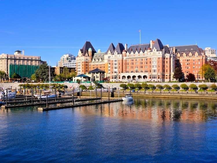 Travel British Columbia in style car rental 2